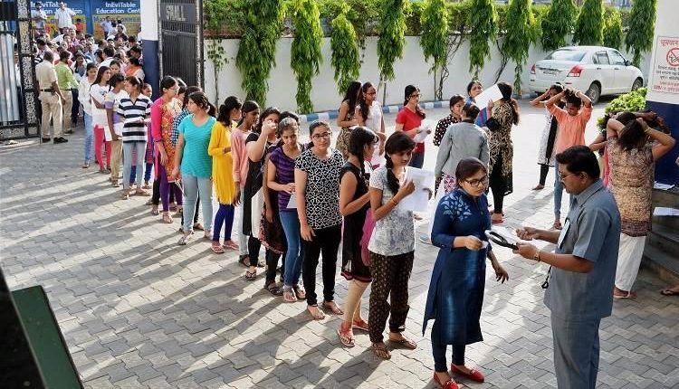 admit NEET quota students without paying fees first
