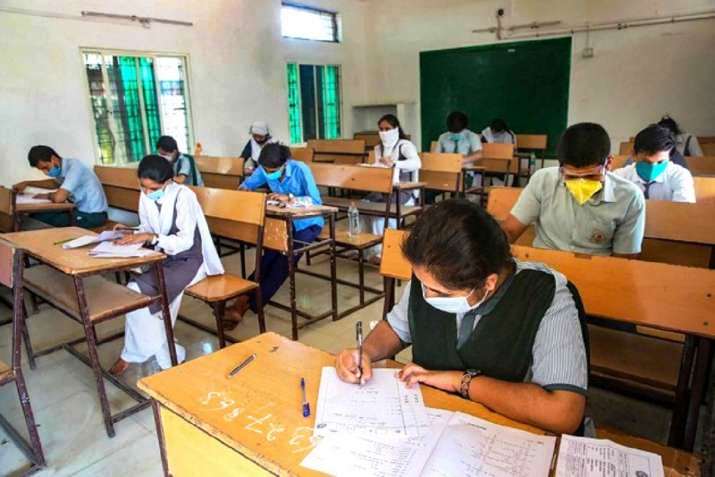Gujarat Students Test COVID-19