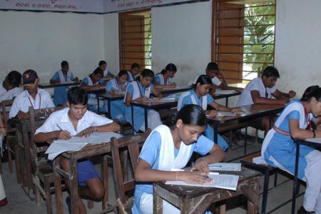 Experts Disagree With Odisha Minister’s Success Mantra Of 14-Hour Study