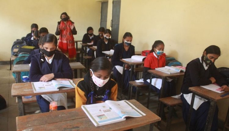 Schools Uttar Pradesh Closed Holi Covid