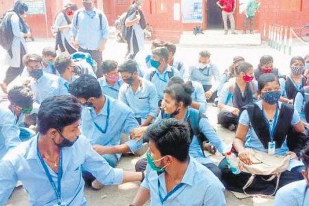 This Odisha University Students Seek Online Exam, Stage Demonstration