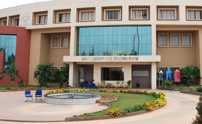 KIMS Bhubaneswar India Today Healthgiri Award