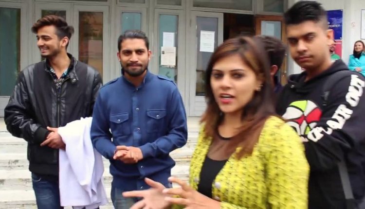 India Students Leave Ukraine